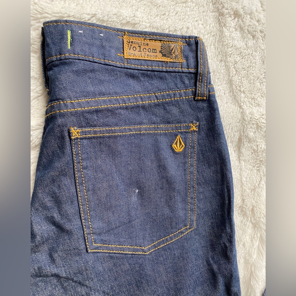 Volcom Jeans - Picture 3 of 11